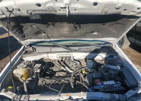 2008 Mazda Tribute I z USA, uszkodzony, nr VIN 4F2CZ02Z88KM23617